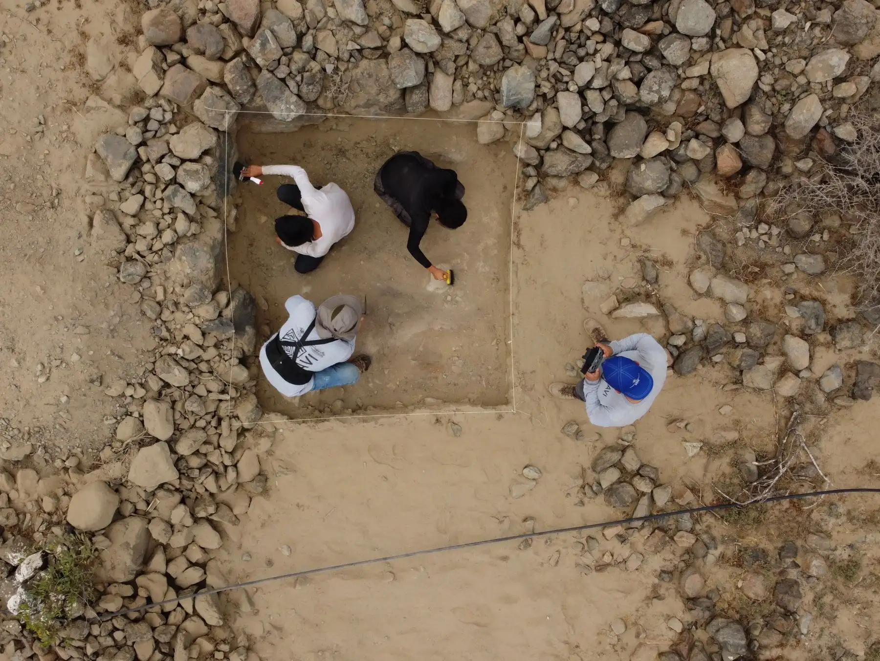 Un equipo de arqueólogos de la Universidad Nacional de Trujillo, encabezados por Feren Castillo, inicio una investigación arqueológica para determinar cómo se adaptaron las antiguas sociedades del valle de Virú (La Libertad) ante eventos naturales provocados por el Fenómeno El Niño. Foto cortesía: Feren Castillo Luján