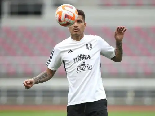 Paolo Guerrero habló fuerte a su llegada a Seúl para comenzar a trabajar con la selección peruana