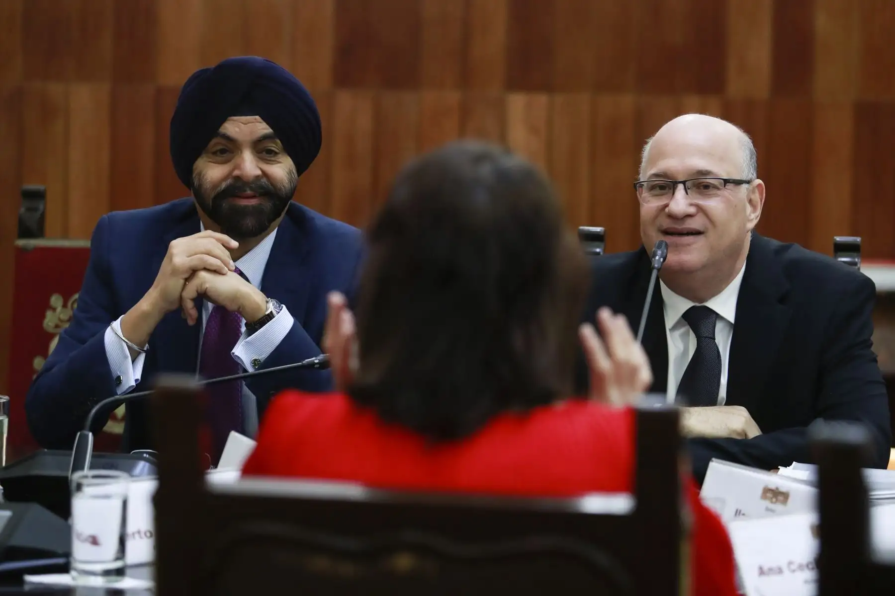 Jefa de Estado, Dina Boluarte, sostiene reunión con el presidente del Banco Mundial, Ajay Banga, y con el presidente del Banco Interamericano de Desarrollo, Ilan Goldfajn.  Foto: ANDINA/Prensa Presidencia