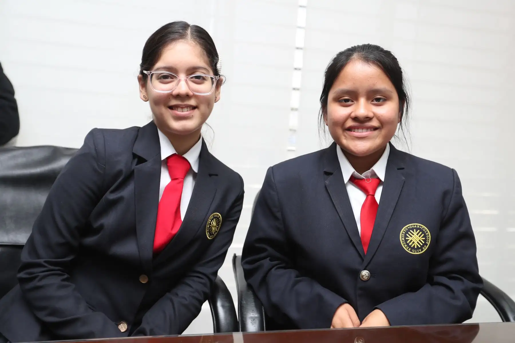 En la reunión, Victoria Pajuelo y Yamila Rivas, estudiantes del COAR Lima, indicaron que viajarán el 28 de agosto a Estados Unidos. Allí, recorrerán el centro de aprendizaje científico de la agencia espacial de ese país y participarán en una serie de conferencias que culminarán la primera semana de setiembre. Foto: ANDINA/Daniel Bracamonte