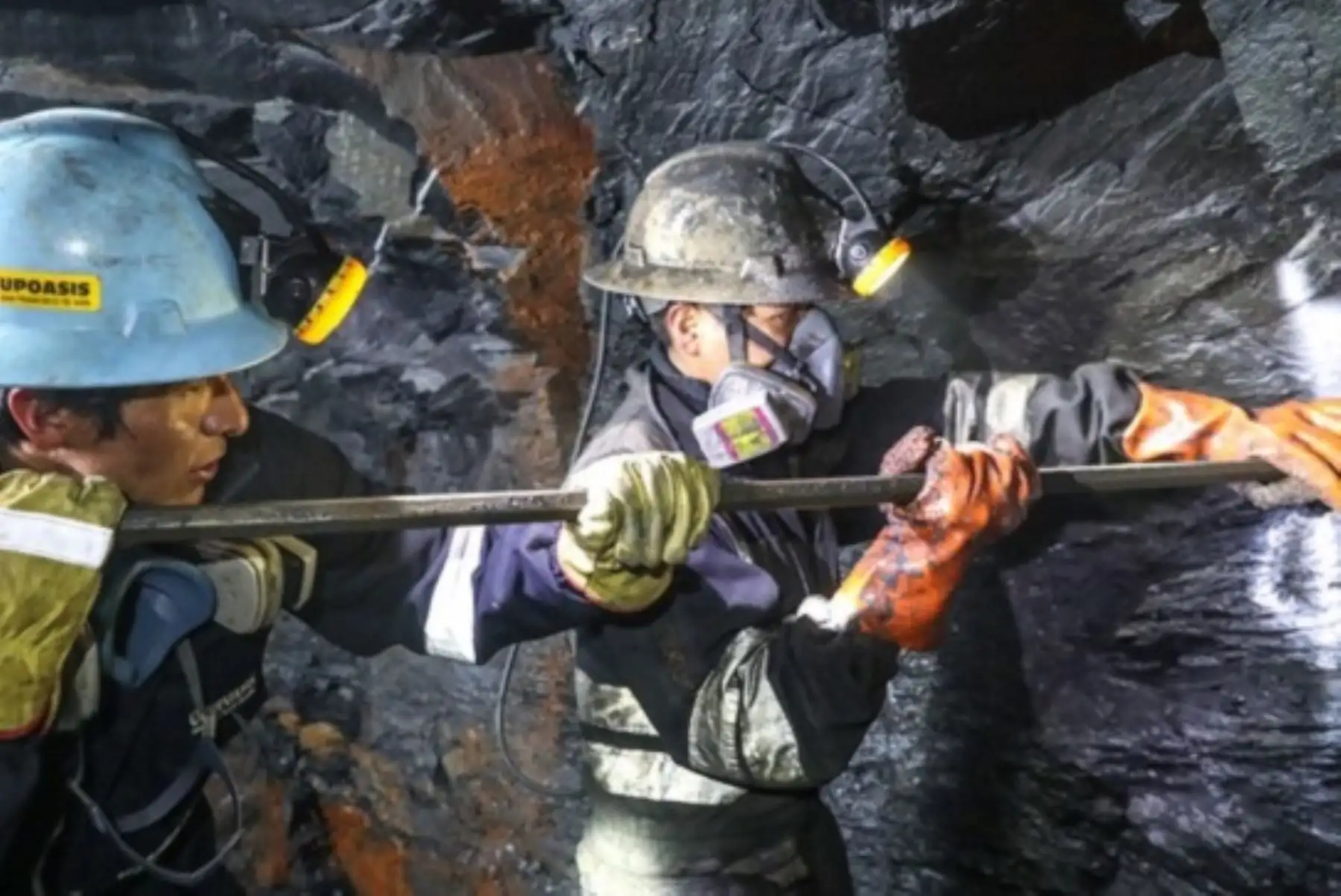 Gobierno fortalece la formalización de la minería artesanal con transferencias a las regiones para dicha finalidad. Foto: Cortesía.