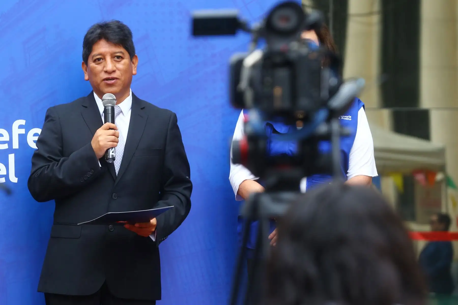 El Defensor del Pueblo, Josué Gutiérrez   inaugura la I Feria Emprendedoras, donde impulsa el emprendimiento de 13 mujeres en su diversidad. 
Foto: ANDINA/Eddy Ramos