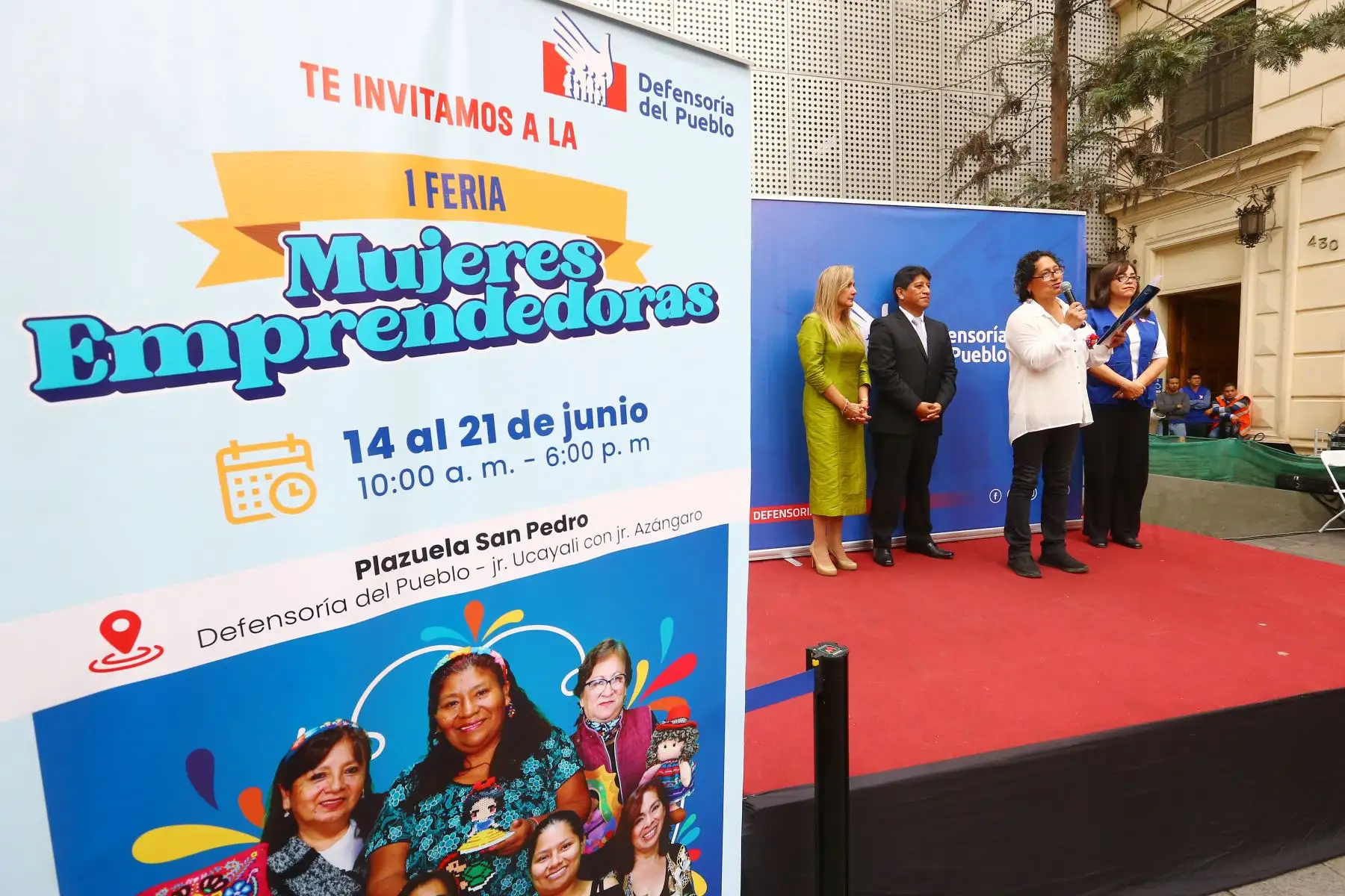 El Defensor del Pueblo, Josué Gutiérrez   inaugura la I Feria Emprendedoras, donde impulsa el emprendimiento de 13 mujeres en su diversidad. 
Foto: ANDINA/Eddy Ramos