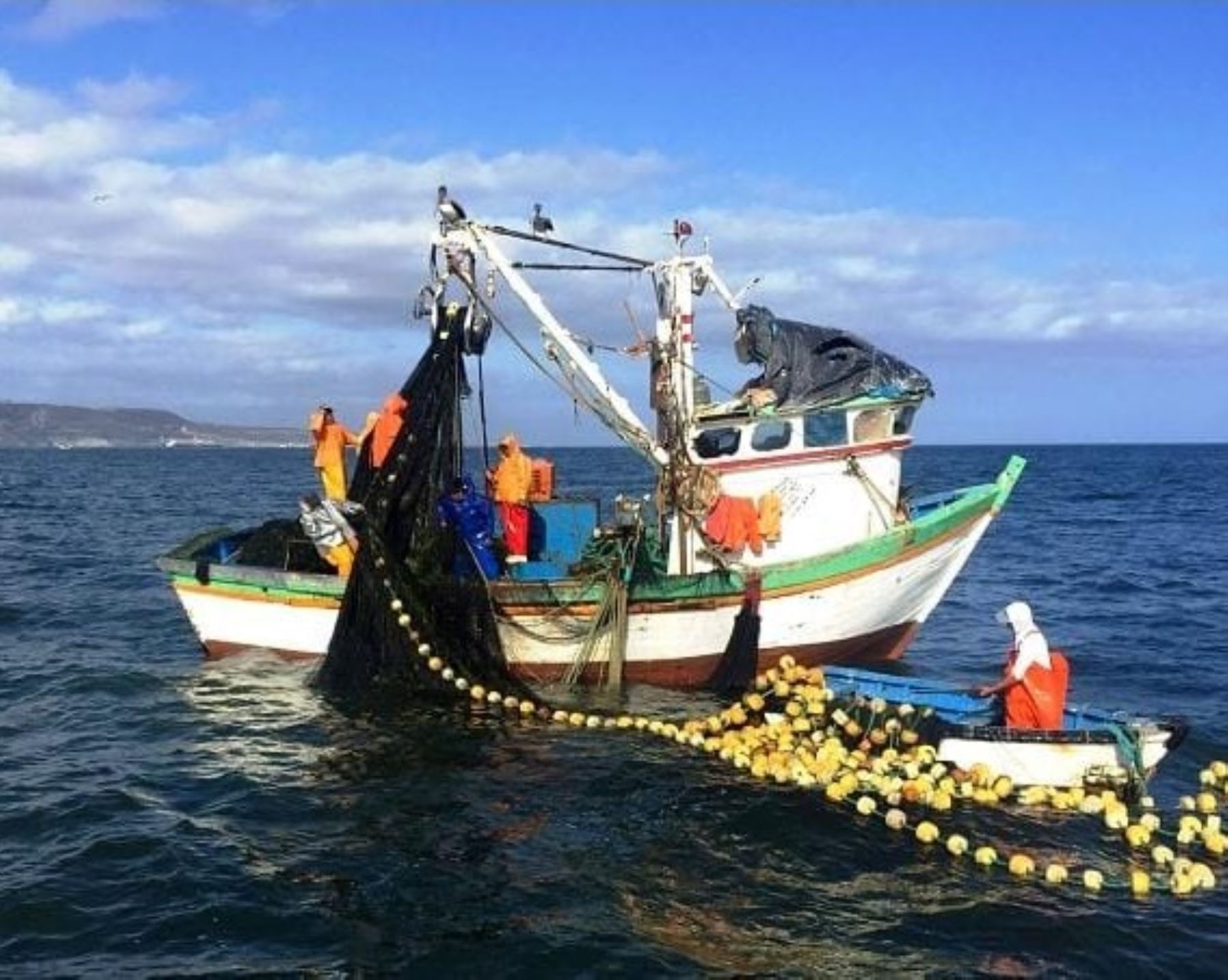 Pesca en la costa peruana. NDINA/Difusión