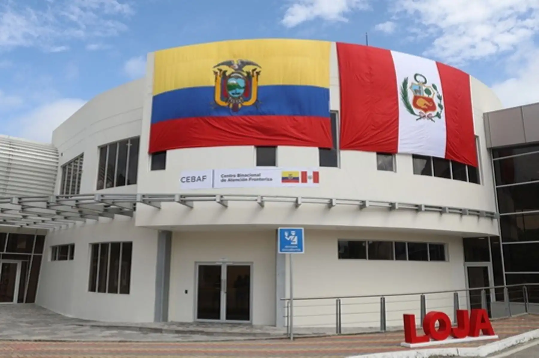 Centro Binacional de Atención en Frontera (Cebaf) La Tina-Macará, situado en el límite con la localidad ecuatoriana de Macará. Foto: cortesía.