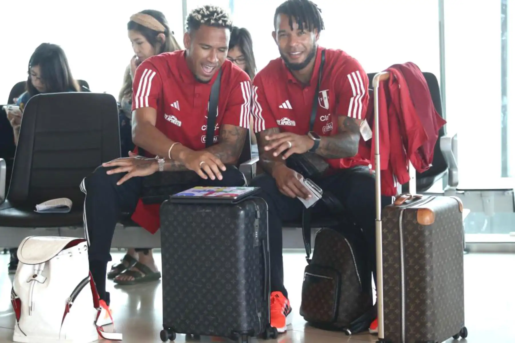La selección peruana viajó a Busan para afrontar este viernes el duelo amistoso frente a su similar de Corea del Sur. Foto: ANDINA/ FPF