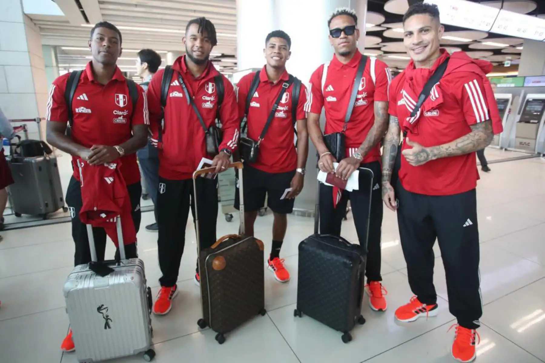 La selección peruana viajó a Busan para afrontar este viernes el duelo amistoso frente a su similar de Corea del Sur. Foto: ANDINA/ FPF