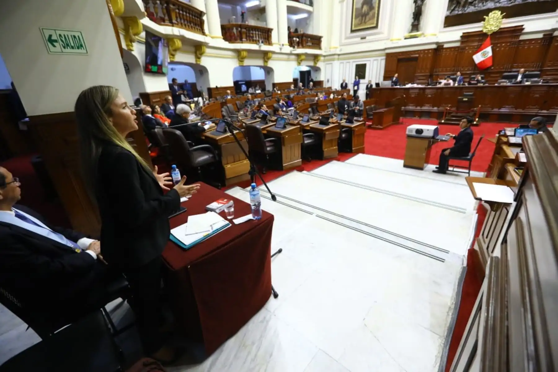 Según la tesis fiscal, León tuvo participación en la gestión irregular para realización de obras públicas en el municipio de La Victoria entre marzo del 2017 y mayo del 2018. Foto: Congreso