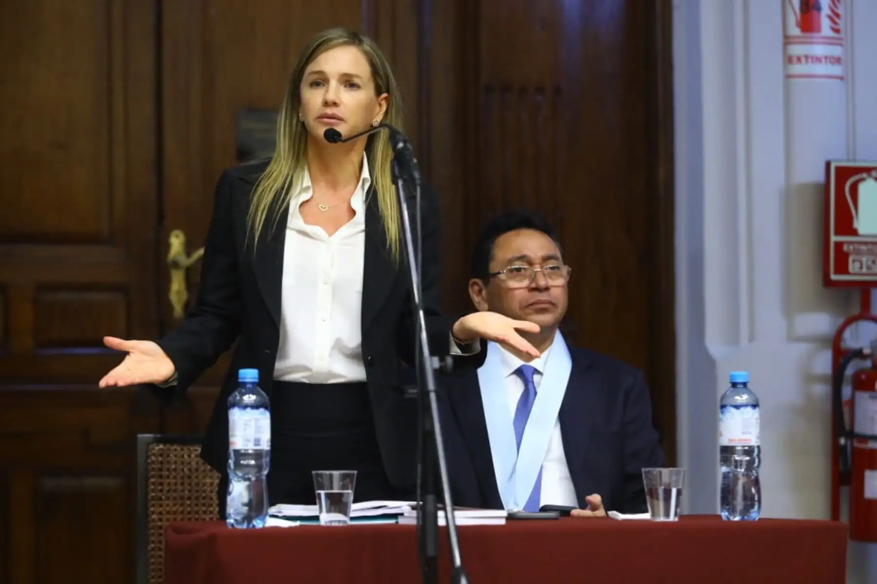 Según la tesis fiscal, León tuvo participación en la gestión irregular para realización de obras públicas en el municipio de La Victoria entre marzo del 2017 y mayo del 2018. Foto: Congreso