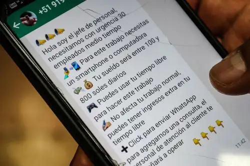 Las falsas ofertas laborales se distribuyen en WhatsApp y redes sociales. Foto: ANDINA