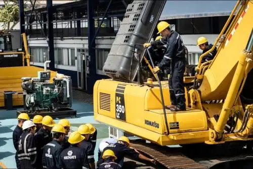 Carreras en Mecatrónica y Mantenimiento ofrecen oportunidades laborales y estabilidad económica en sectores clave como la minería y construcción. Foto: Cortesía