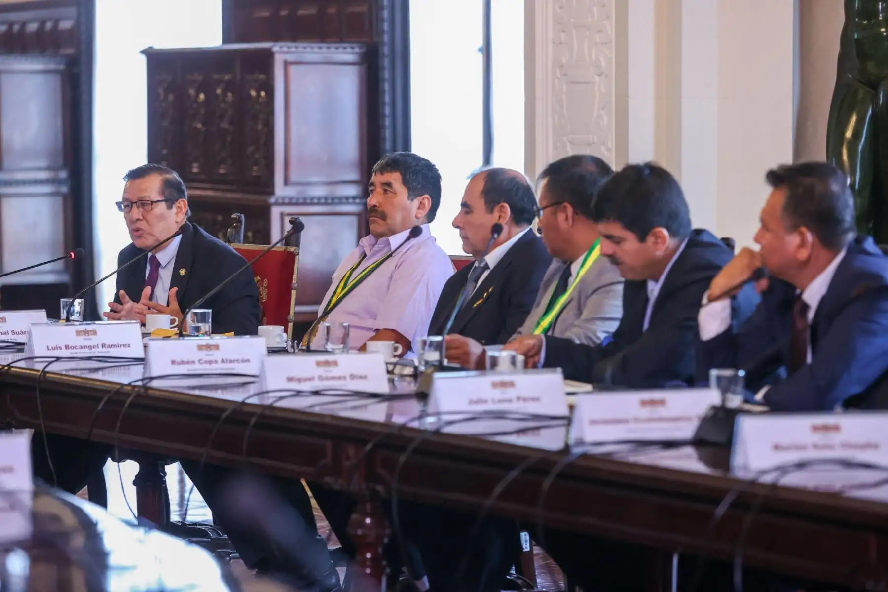 Presidenta Dina Boluarte, sostuvo reunión de trabajo con alcaldes provinciales y distritales de Madre de Dios. Foto: ANDINA/Prensa Presidencia