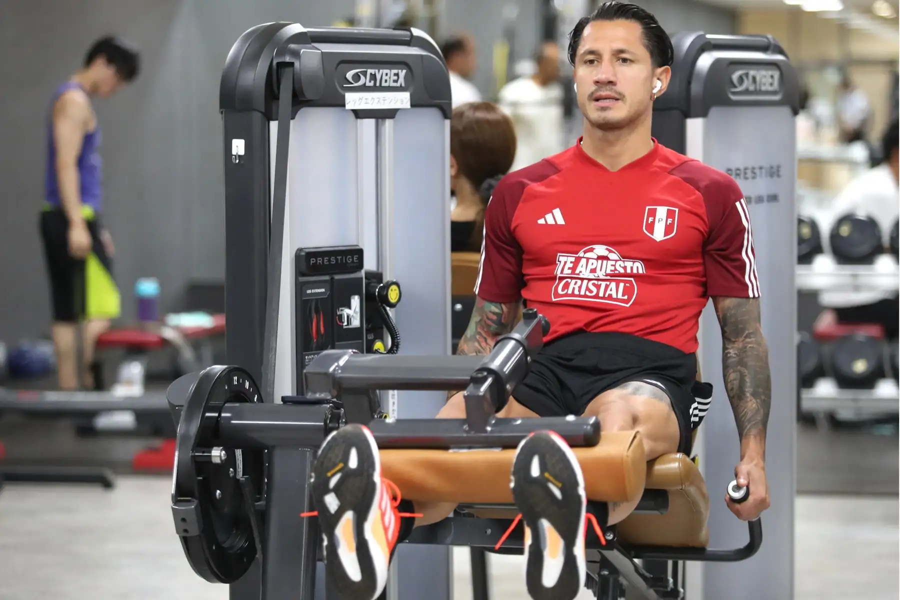 Gianluca Lapadula se integra a los entrenamientos de la Selección Peruana para afrontar un partido amistoso ante la Selección de Japón.
foto: FPF