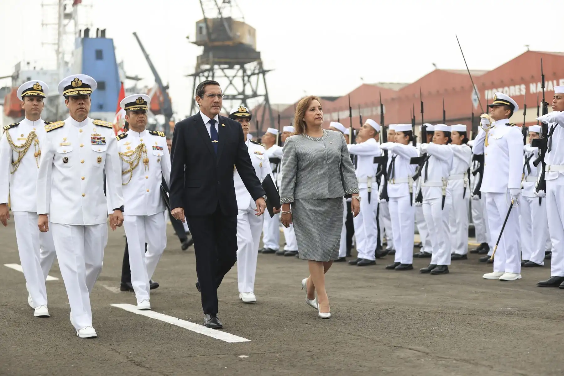 Jefa de Estado, Dina Boluarte, participa en ceremonia de zarpe del Buque Escuela a Vela B.A.P. Unión que dará la vuelta al mundo.
Foto: ANDINA/Prensa Presidencia
