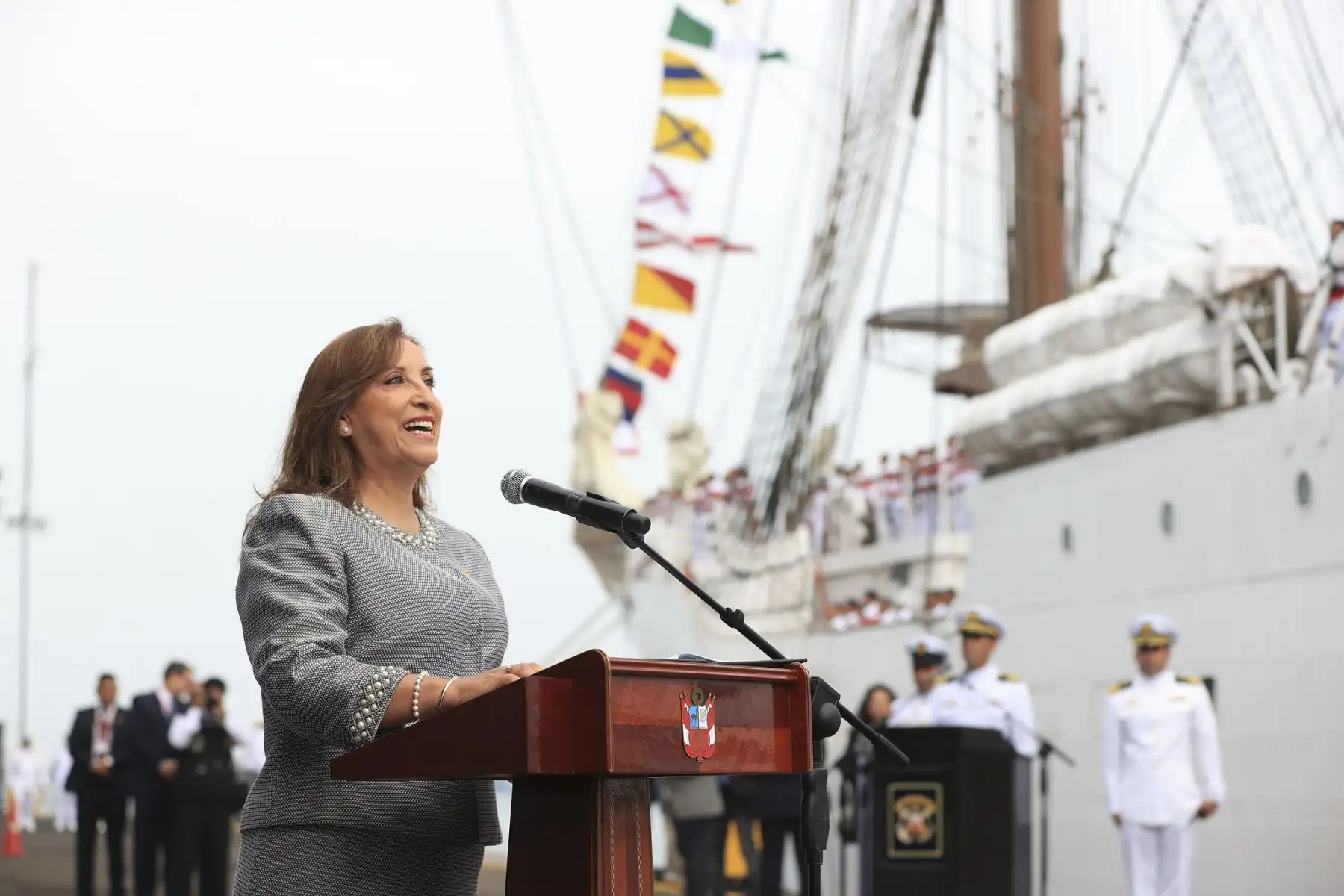 Jefa de Estado, Dina Boluarte, participa en ceremonia de zarpe del Buque Escuela a Vela B.A.P. Unión que dará la vuelta al mundo.
Foto: ANDINA/Prensa Presidencia