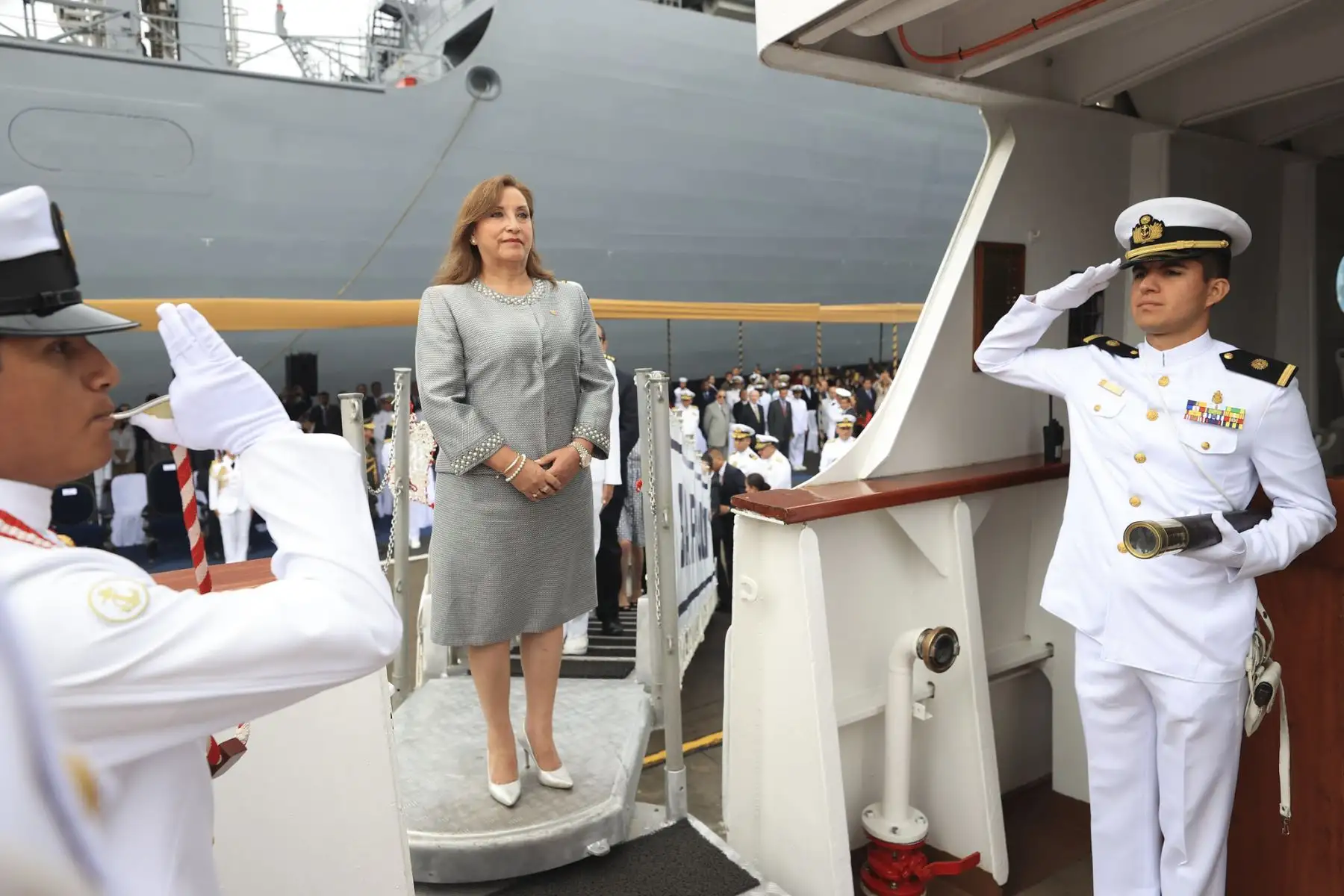 Jefa de Estado, Dina Boluarte, participa en ceremonia de zarpe del Buque Escuela a Vela B.A.P. Unión que dará la vuelta al mundo.
Foto: ANDINA/Prensa Presidencia
