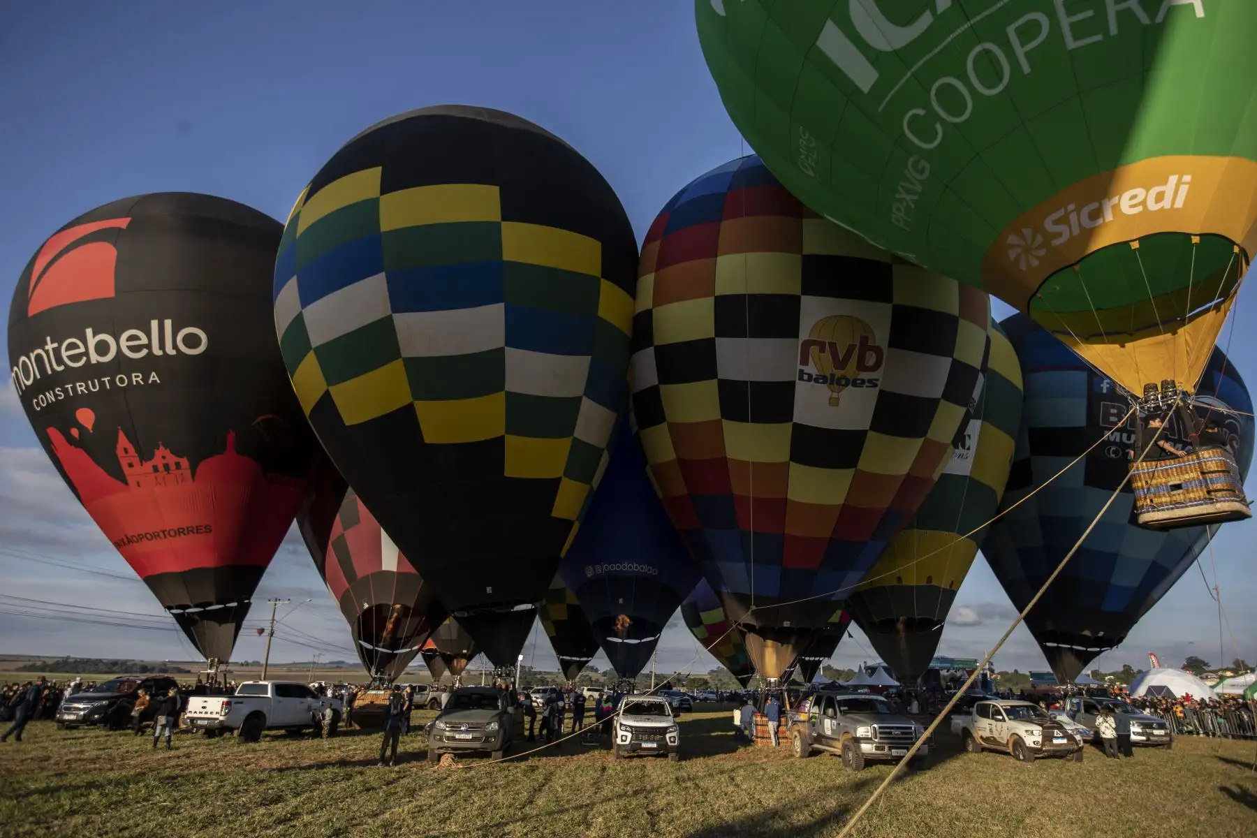 Globos participan en la 36° edición del Campeonato Brasileño de Globos Aerostáticos en la ciudad de Boituva, estado de Sao Paulo (Brasil). 
Foto: EFE