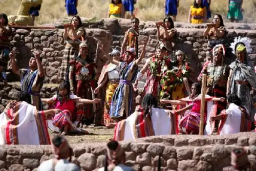 Escenificación se llevó a cabo em la víspera en el Apu Wanakauri. Footo: Percy Hurtado Santillán.