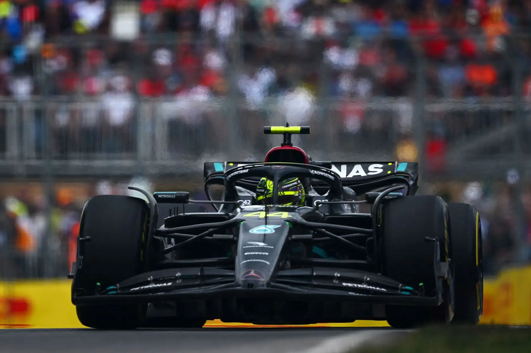 Lewis Hamilton de Gran Bretaña conduciendo el Mercedes AMG Petronas F1 Team W14 en la pista durante el Gran Premio de F1 de Canadá en el Circuito Gilles Villeneuve.
Foto: AFP