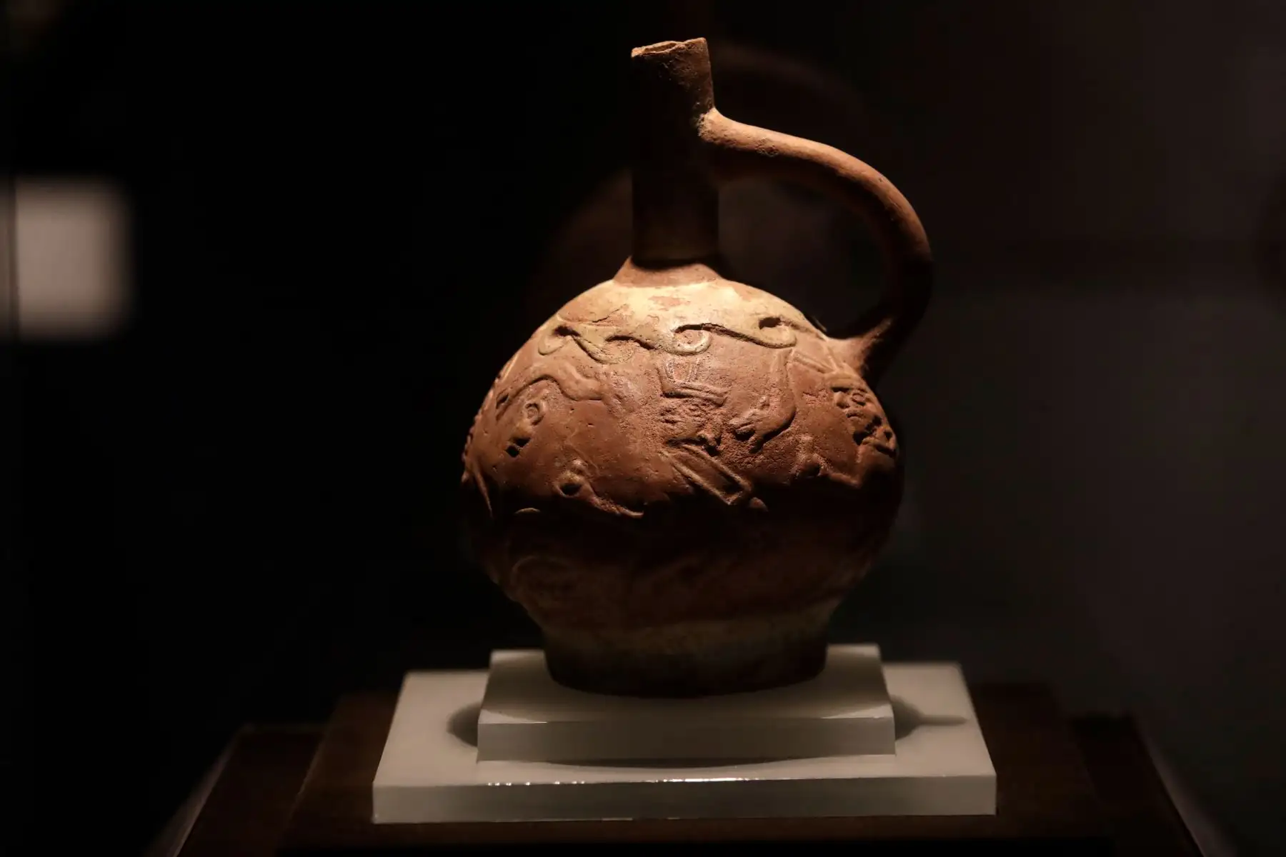 Los antiguos peruanos, refiere, tenían un conocimiento anatómico muy amplio del cuerpo humano y por ello representaban con potencia en los huacos todos los órganos del cuerpo femenino y masculino.

Foto:ANDINA/Juan Carlos Guzmán Negrini