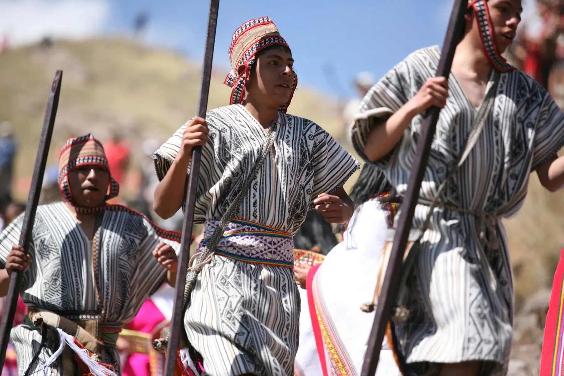 Imágenes de la escenificación del “Wanakauri Raymi” desde el Apu del mismo nombre, concitó a cerca de mil turistas entre cusqueños, nacionales y extranjeros el último fin de semana.
Foto: ANDINA/Percy Hurtado Santillán