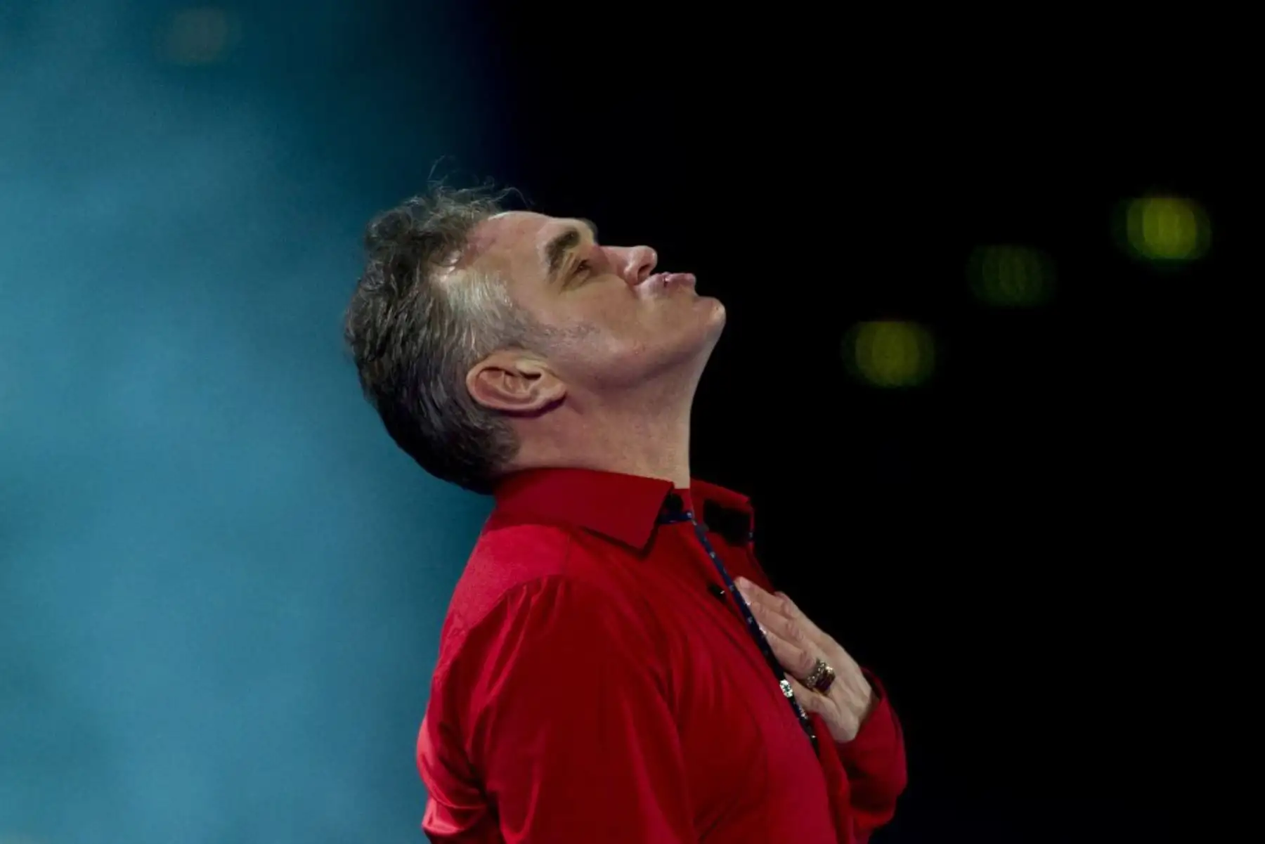 El cantante británico Morrissey se presenta durante el 53º Festival Internacional de la Canción de Viña del Mar el 24 de febrero de 2012. Foto: AFP
