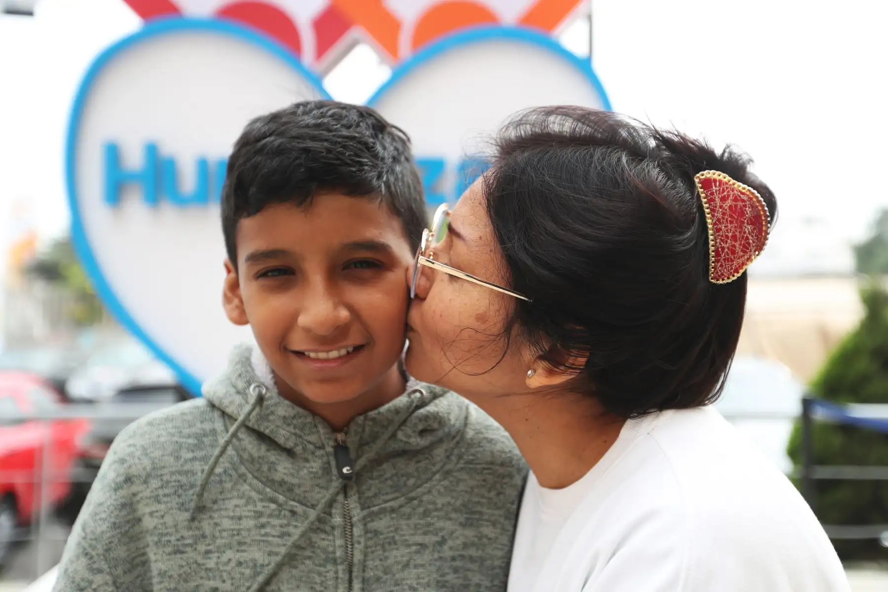 Nahum Zevallos Ipanaqué es oriundo de Piura, y hace 10 años ingresó al INSN San Borja para someterse a una operación debido a sus problemas cardíacos. Ahora a sus 12 años de edad se encuentra mucho más recuperado, y siempre con la compañía de su madre, Martha Ipanaqué Alayo. Foto: ANDINA/Daniel Bracamonte