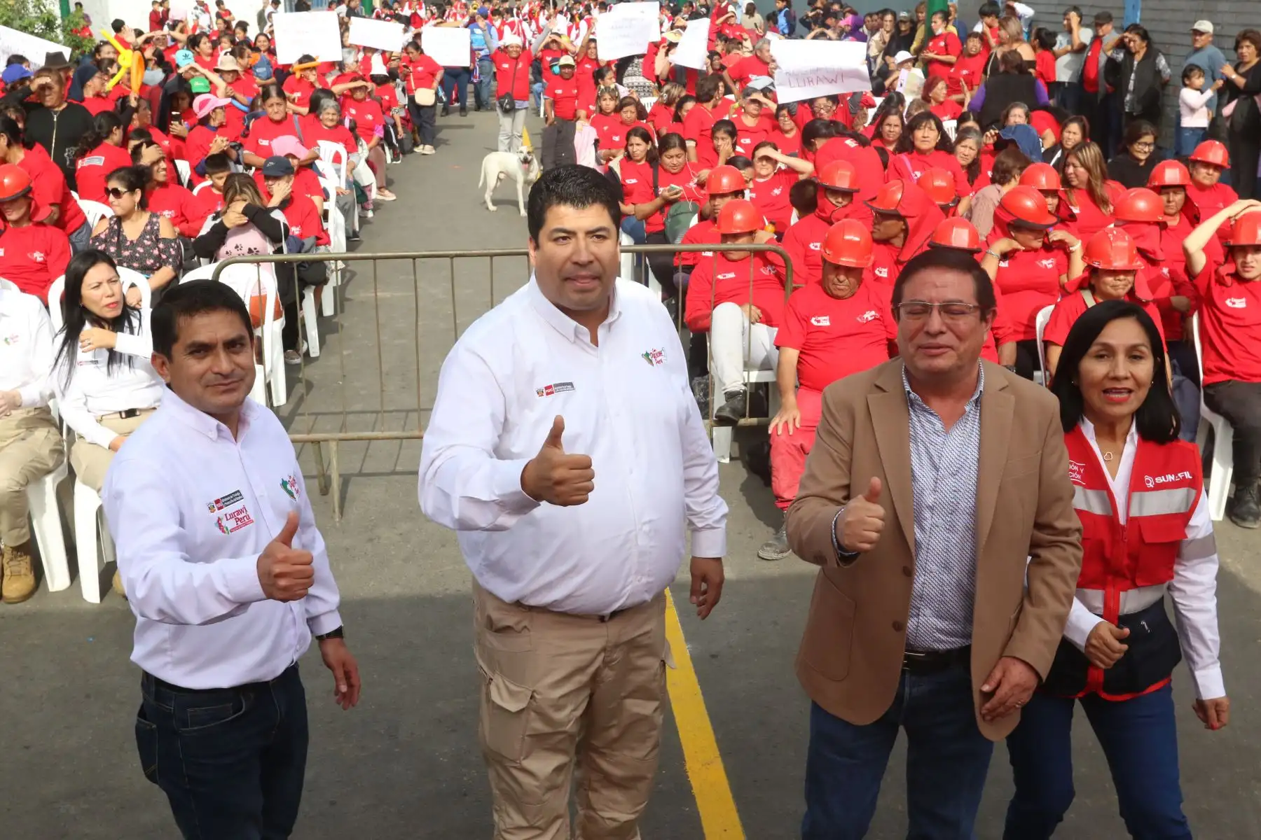 Ministro de Trabajo y Promoción del Empleo, Antonio Fernando Varela, presentó dos intervenciones del programa Lurawi Perú en el distrito de La Victoria, en Lima. ANDINA/Héctor Vinces