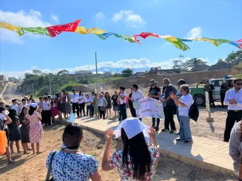 A ritmo de la pandilla, el tradicional baile de San Martín pobladores de Moyobamba participaron de la siembra de palmeras en esta ciudad. Foto: Jorge Quevedo