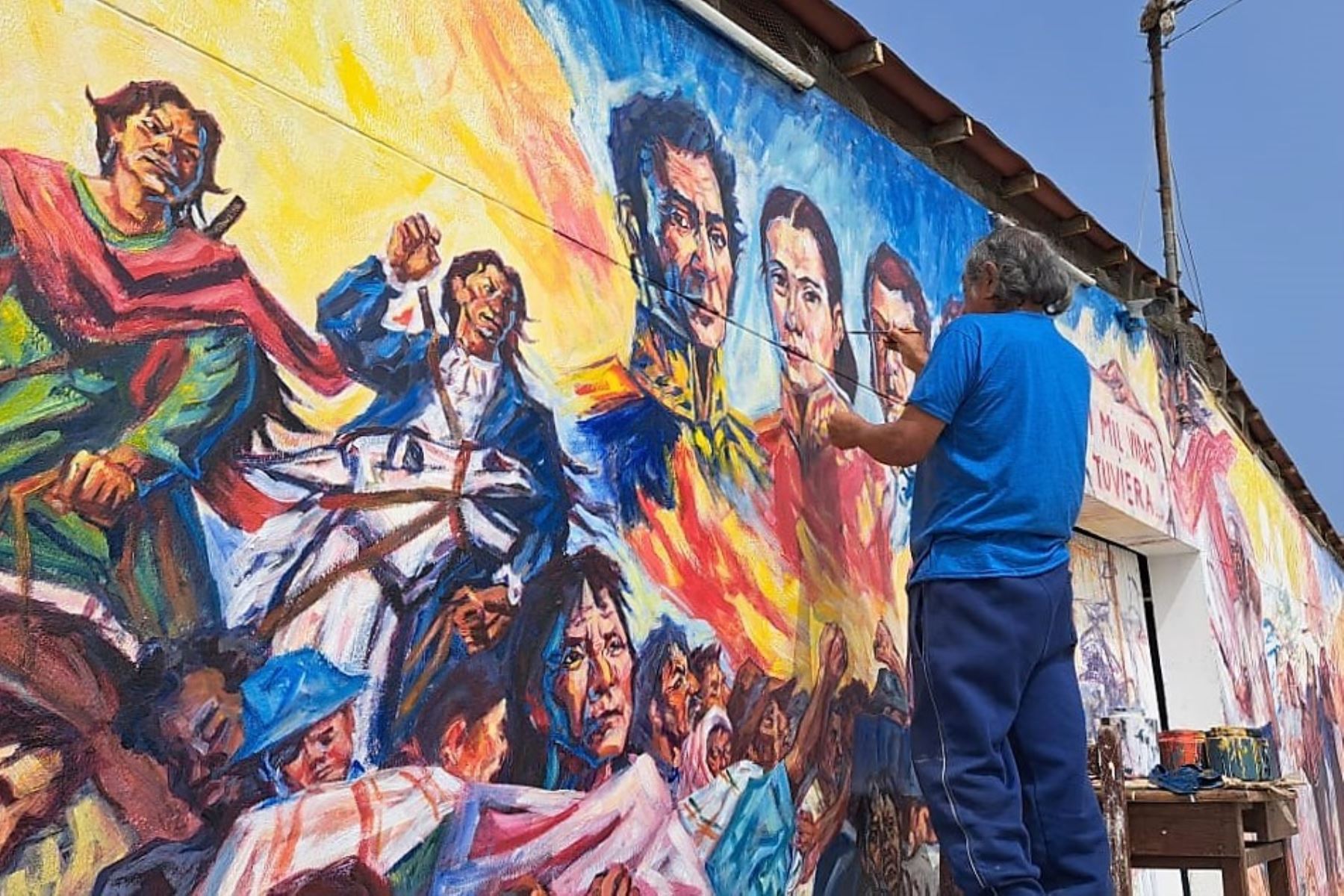 Mural de los pintores Bruno Portuguez y Fanny Palacios en homenaje al mártir José Olaya Balandra, en Chorrillos.