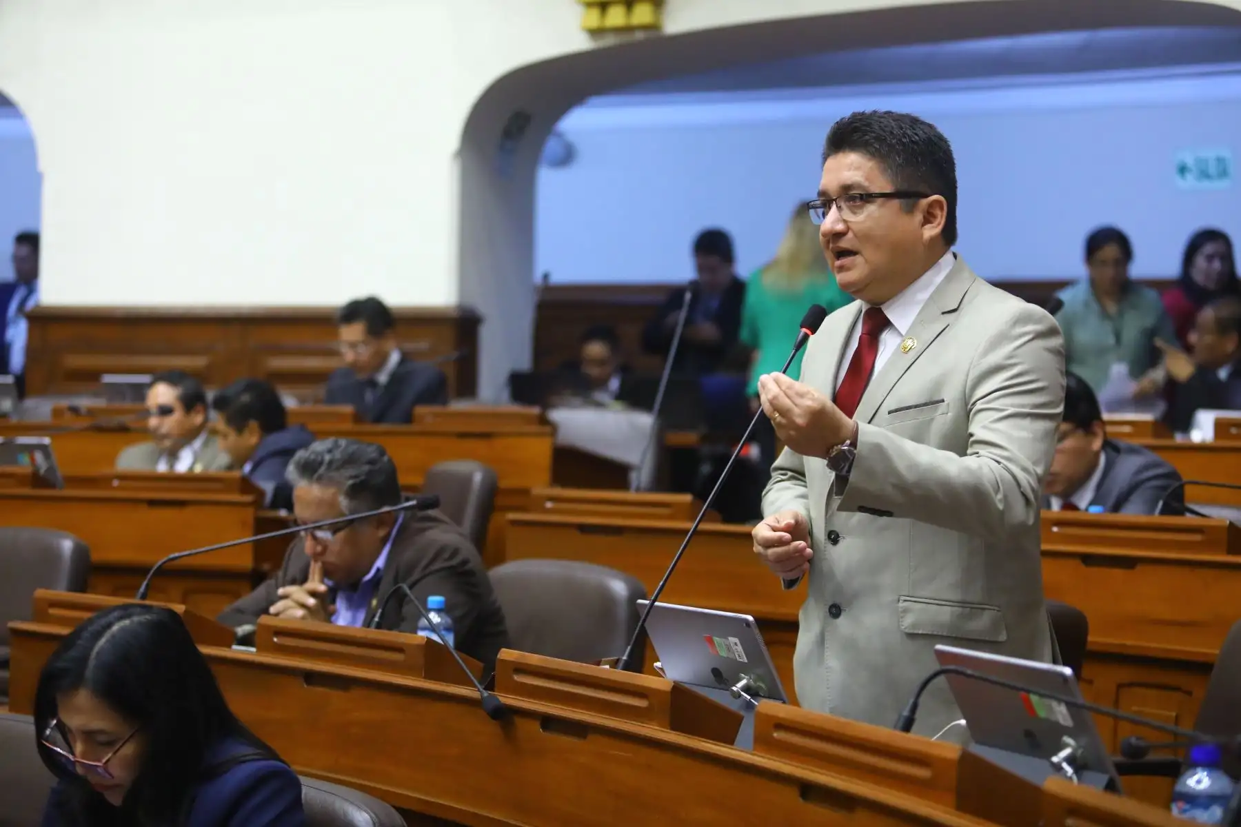 Pleno del Congreso debate denuncia contra la ex fiscal de la Nación, Zoraida Ávalos.
Juan Carlos Mori (Acción Popular)
Foto: Congreso