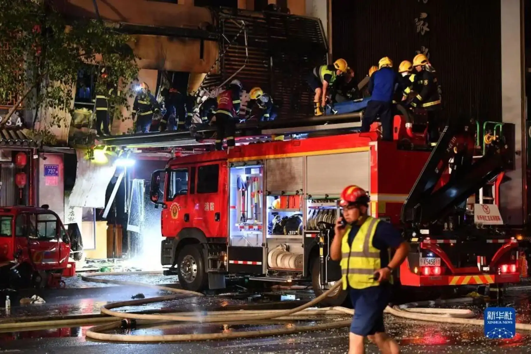 Al menos 31 personas murieron el miércoles por la noche después de que una explosión producida por una fuga de gas arrasara un restaurante en la ciudad de Yinchuan, capital de la región autónoma de Ningxia, en el noroeste de China, recoge hoy la agencia estatal de noticias Xinhua.
Foto: @CGTNOfficial