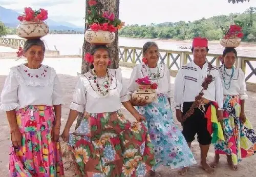 La ciudad Chazuta inicia las celebraciones por su fiesta patronal de San Pedro y San Pablo. Foto: Jorge Quevedo