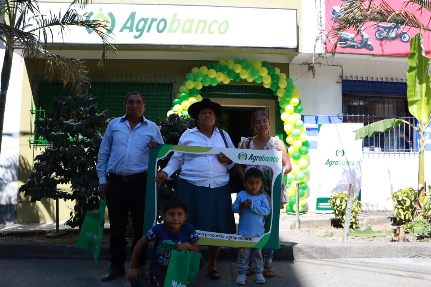 Con su nueva agencia en Quillabamba, Agrobanco amplía red de agencias en Cusco y ofrece créditos para pequeños productores agropecuarios. ANDINA/Difusión