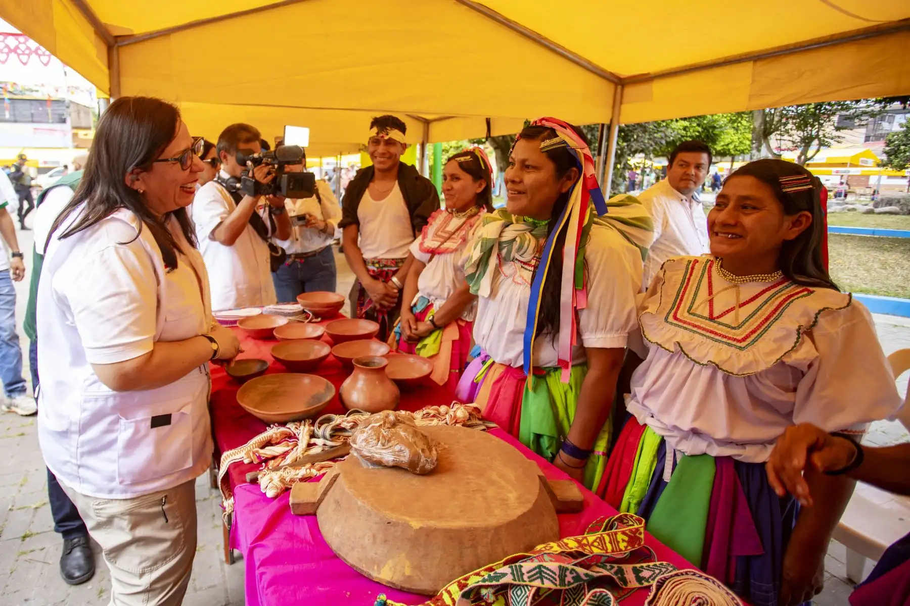En el marco de las celebraciones por el “Mes de la Agricultura” y el “Día del Campesino”, la ministra de Desarrollo Agrario y Riego, Nelly Paredes del Castillo visitó la provincia de Moyobamba, y participó en el inicio del "Programa de pastos cultivados", una iniciativa para sembrar mil hectáreas de pastos y así fomentar la producción ganadera en San Martín.
Foto: ANDINA/MIDAGRI