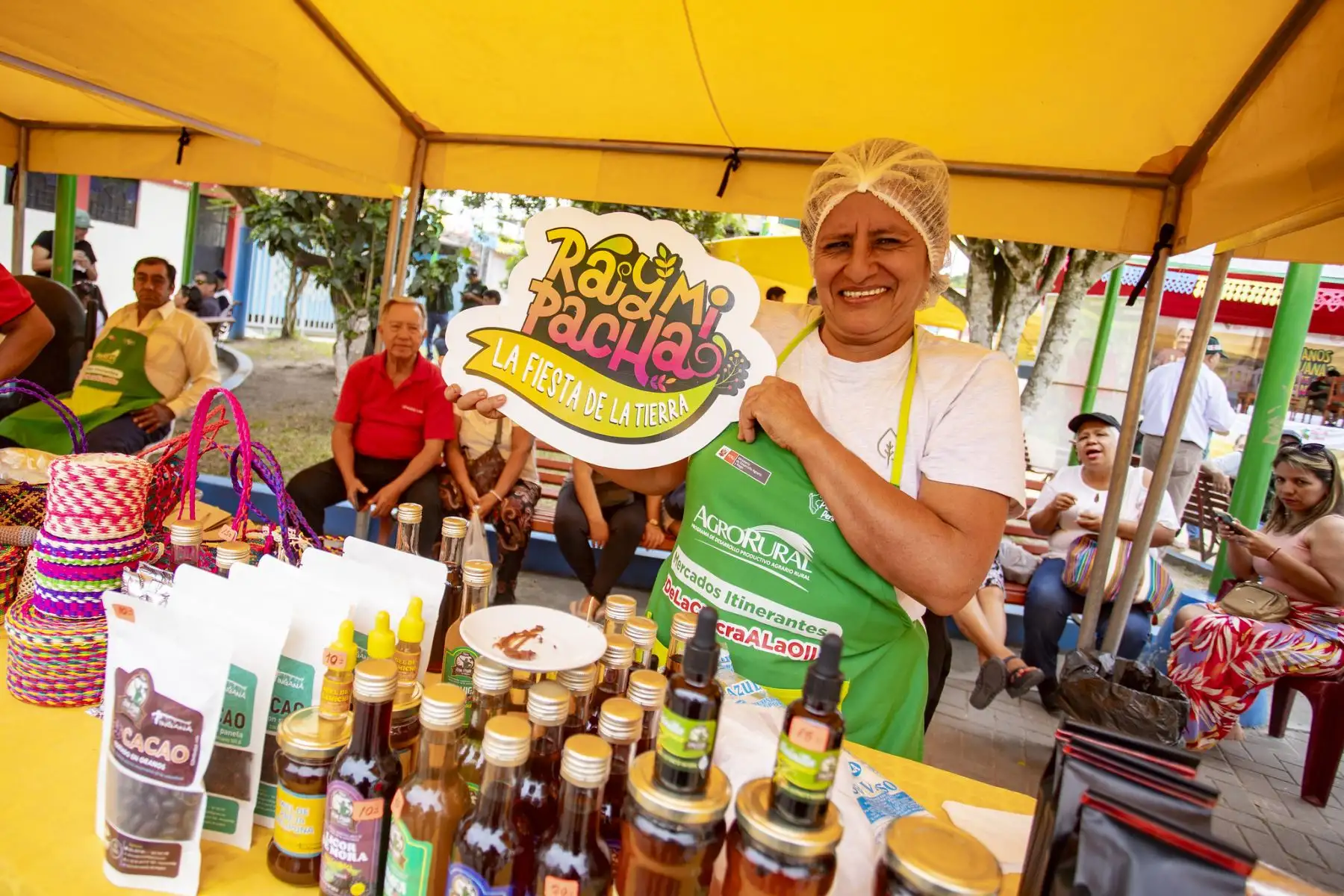 En el marco de las celebraciones por el “Mes de la Agricultura” y el “Día del Campesino”, la ministra de Desarrollo Agrario y Riego, Nelly Paredes del Castillo visitó la provincia de Moyobamba, y participó en el inicio del "Programa de pastos cultivados", una iniciativa para sembrar mil hectáreas de pastos y así fomentar la producción ganadera en San Martín.
Foto: ANDINA/MIDAGRI