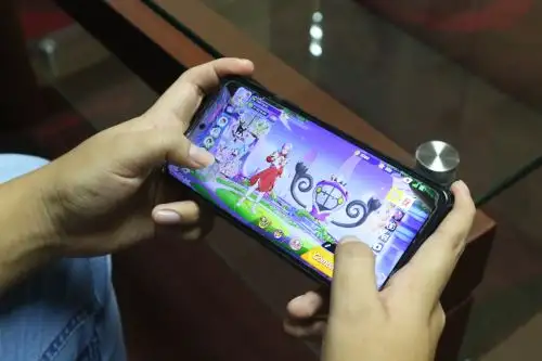 Geancarlos Rojas, Diego Lopez y José Arias, miembros del Team Perú,  clasificaron al mundial de Pokémon Unite que se realizará en Japón. Foto: ANDINA/Hector Vinces.