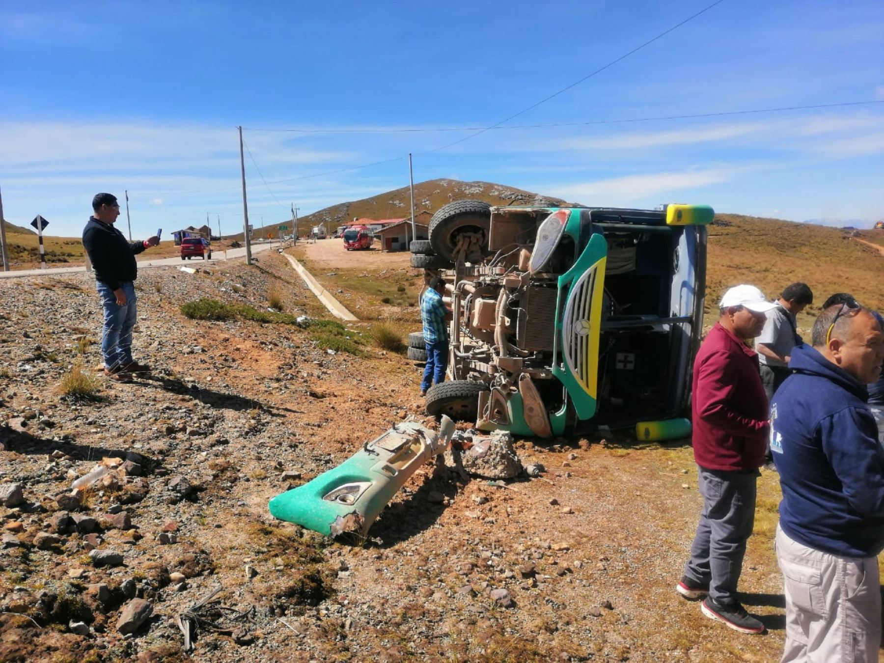 Cinco personas heridas de gravedad deja la volcadura de un bus interprovincial en la carretera Huamachuco-Shorey, en la sierra de la región La Libertad. ANDINA/Difusión
