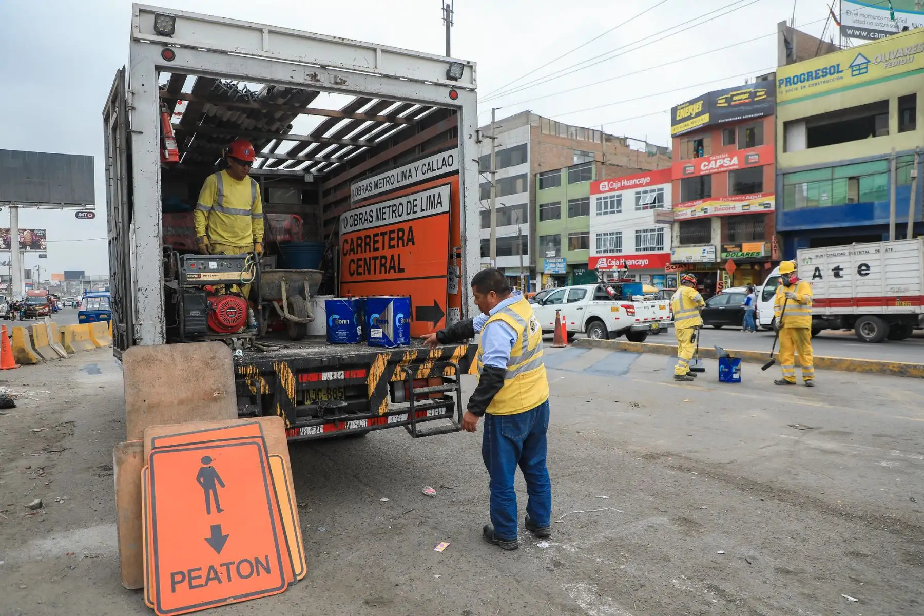 Ministra de Transportes y Comunicaciones, Paola Lazarte , supervisó el inicio de la liberación del tramo de la Carretera Central.
Foto: MTC
