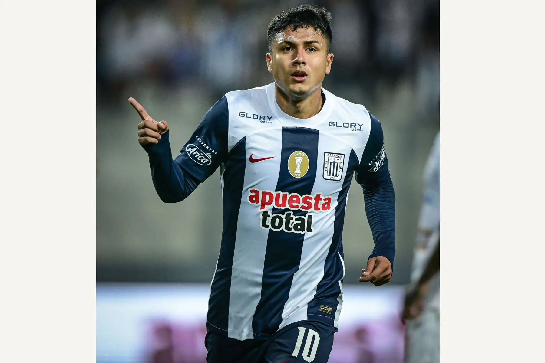 El jugador de Alianza Lima, Jairo Concha celebra su gol, anotado ante Atlético Grau por el  Torneo Clausura 2023 de la Liga 1 Betsson, en el estadio Nacional.
Foto: Liga 1