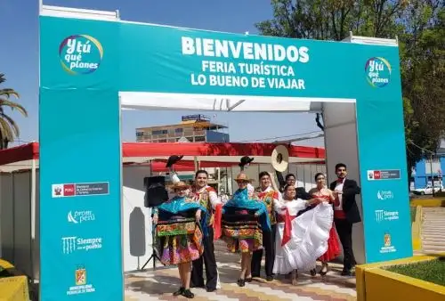Más de 5,000 asistentes se espera para la segunda edición de la feria “Lo bueno de viajar” que se desarrolla hoy y mañana domingo 25 de junio en la ciudad de Tacna. Esta actividad es organizada por la Comisión de Promoción del 
Perú para la Exportación y el Turismo (Promperú), en coordinación con la Municipalidad provincial de Tacna, con el objetivo de reactivar la economía a través de la promoción del turismo interregional y de frontera.