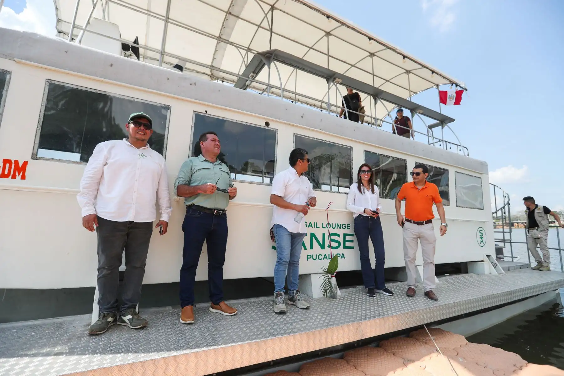 El Gobierno Regional de Ucayali adquirió, recientemente un ferry, es decir una embarcación fluvial para transportar pasajeros, el cual será usado con fines turísticos para navegar en la laguna Yarinacochas, en Pucallpa, Ucayali.
Foto: ANDINA/Daniel Bracamonte