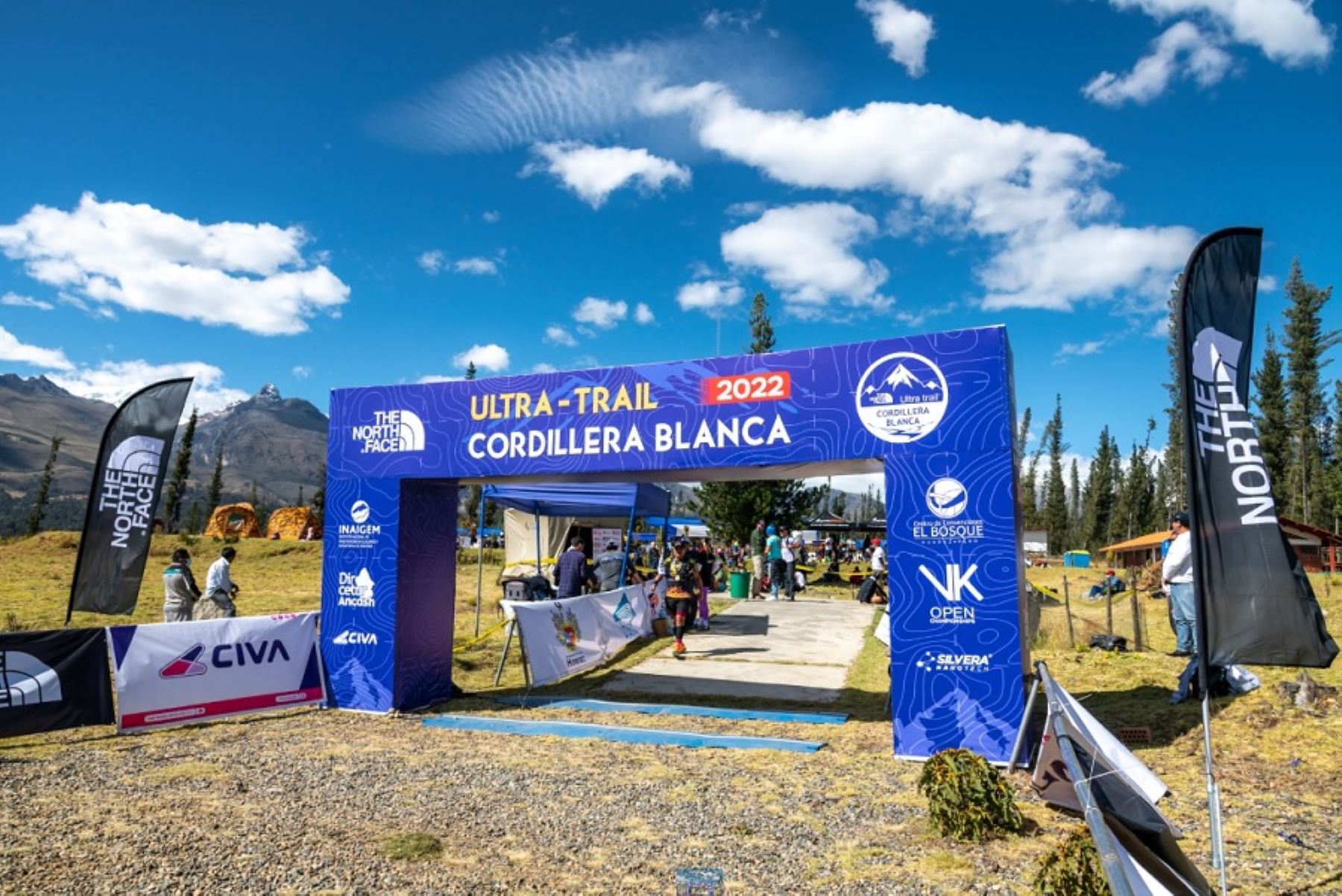 Huaraz se alista para recibir a 800 corredores de trail running de élite de todo el mundo que competirán en la octava edición del Ultra Trail Cordillera Blanca 2023 (UTCB), a realizarse del 29 de junio al 2 de julio en las majestuosas montañas de la Cordillera Blanca.