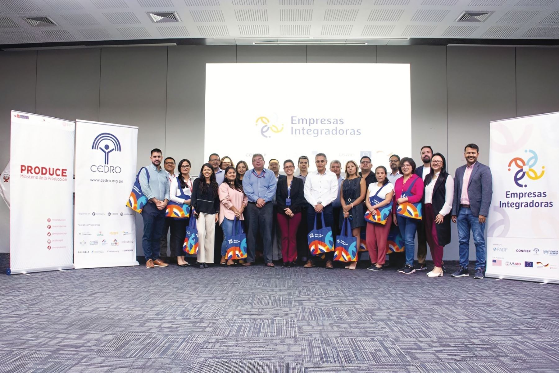 Carmen Masías destacó el compromiso de los trabajadores de Cedro, con ocasión del 37 aniversario de la institución. Foto: Cedro/Difusión.