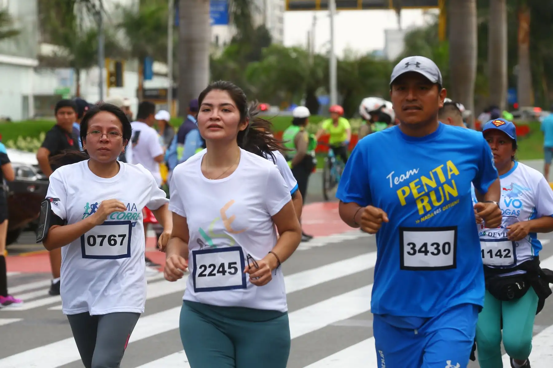 DEVIDA premia a los deportistas quienes ganaron medallas en el Festival Atlético 7K, realizado en el marco del Día Internacional de Lucha Contra el Uso Indebido y el Tráfico Ilícito de Drogas.
Foto: ANDINA/Eddy Ramos