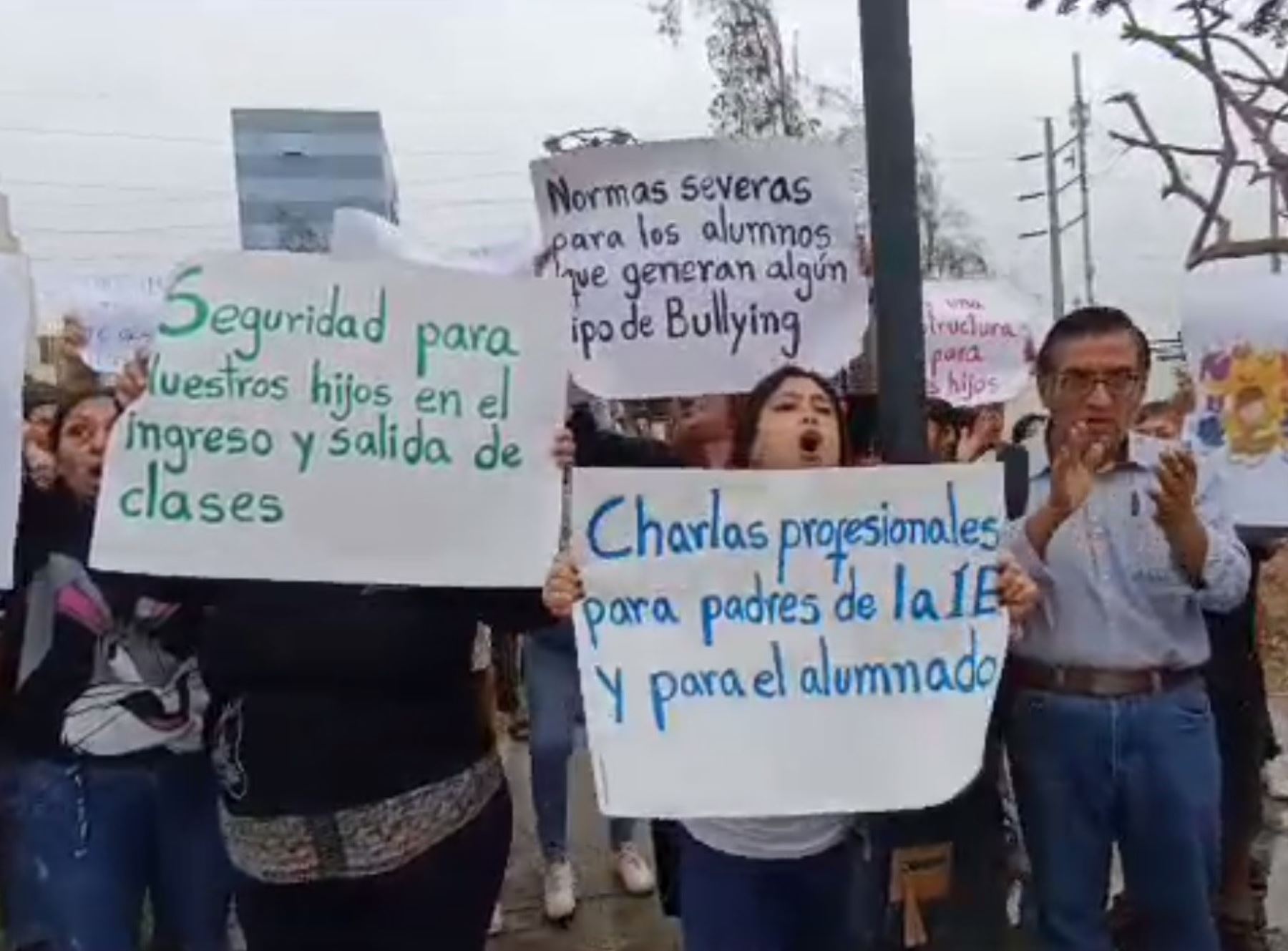 Padres de familia denuncian casos de bullying en colegio Pedro M. Ureña, ubicado en Trujillo.