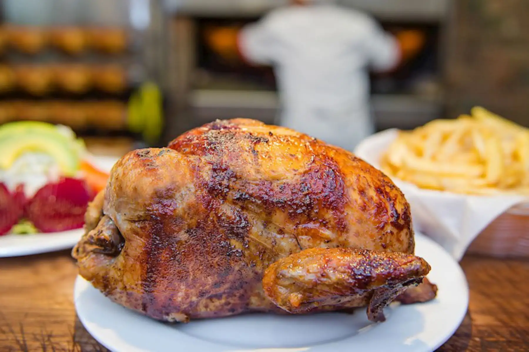 Día del Pollo a la Brasa: más de 500 pollerías han registrado sus marcas ante Indecopi