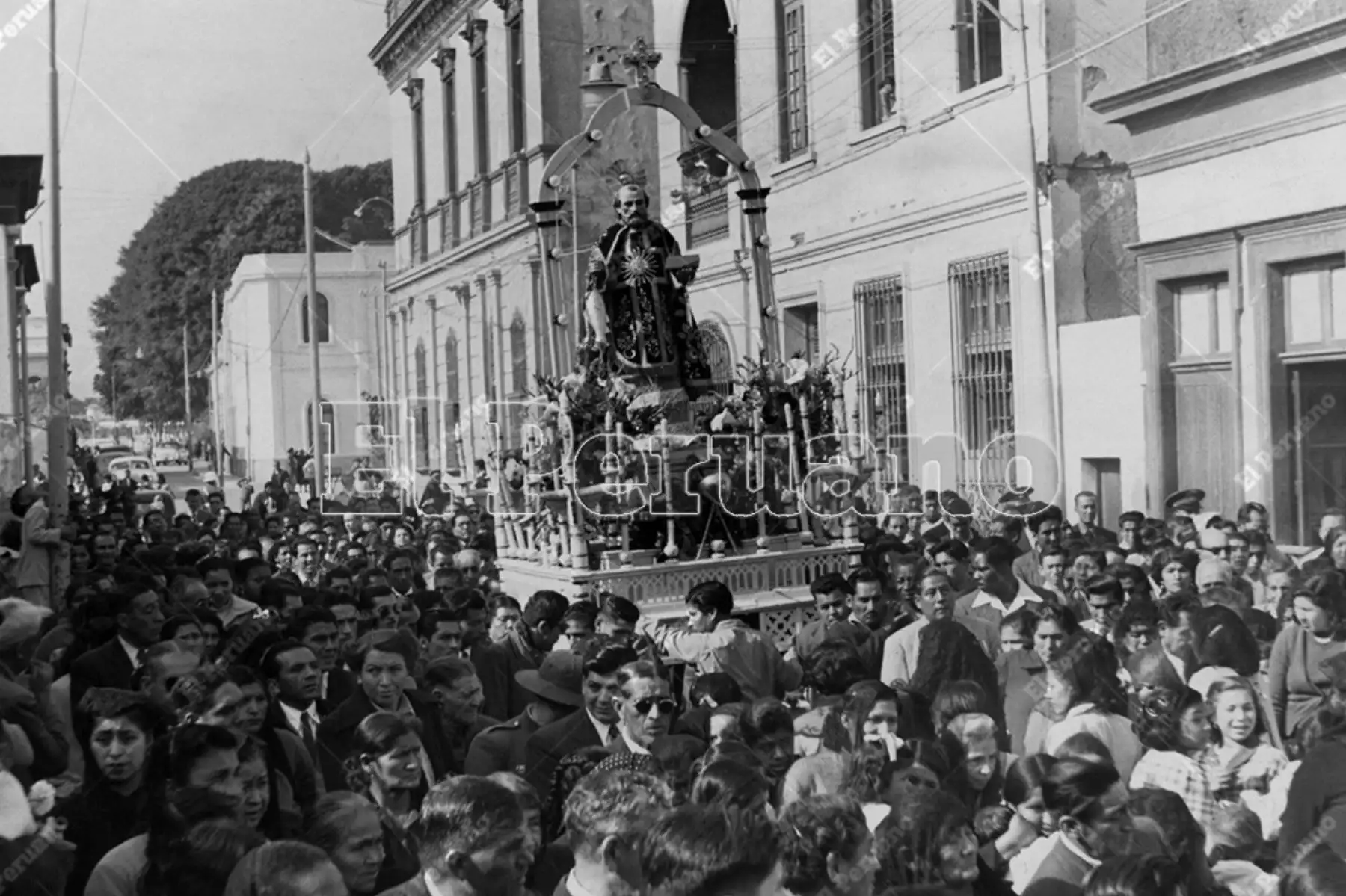 Chorrillos - 29 junio 1953  / Procesión de San Pedro, patrón de Chorrillos.  Foto: Archivo Histórico de El Peruano