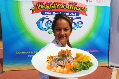 En el marco del Día del Cebiche, PRODUCE con el apoyo del Gobierno Regional del Callao  inaugura el Festiproduce, que reúne a más de 80 MYPE para celebrar a nuestro plato bandera.
Foto: ANDINA/Eddy Ramos
