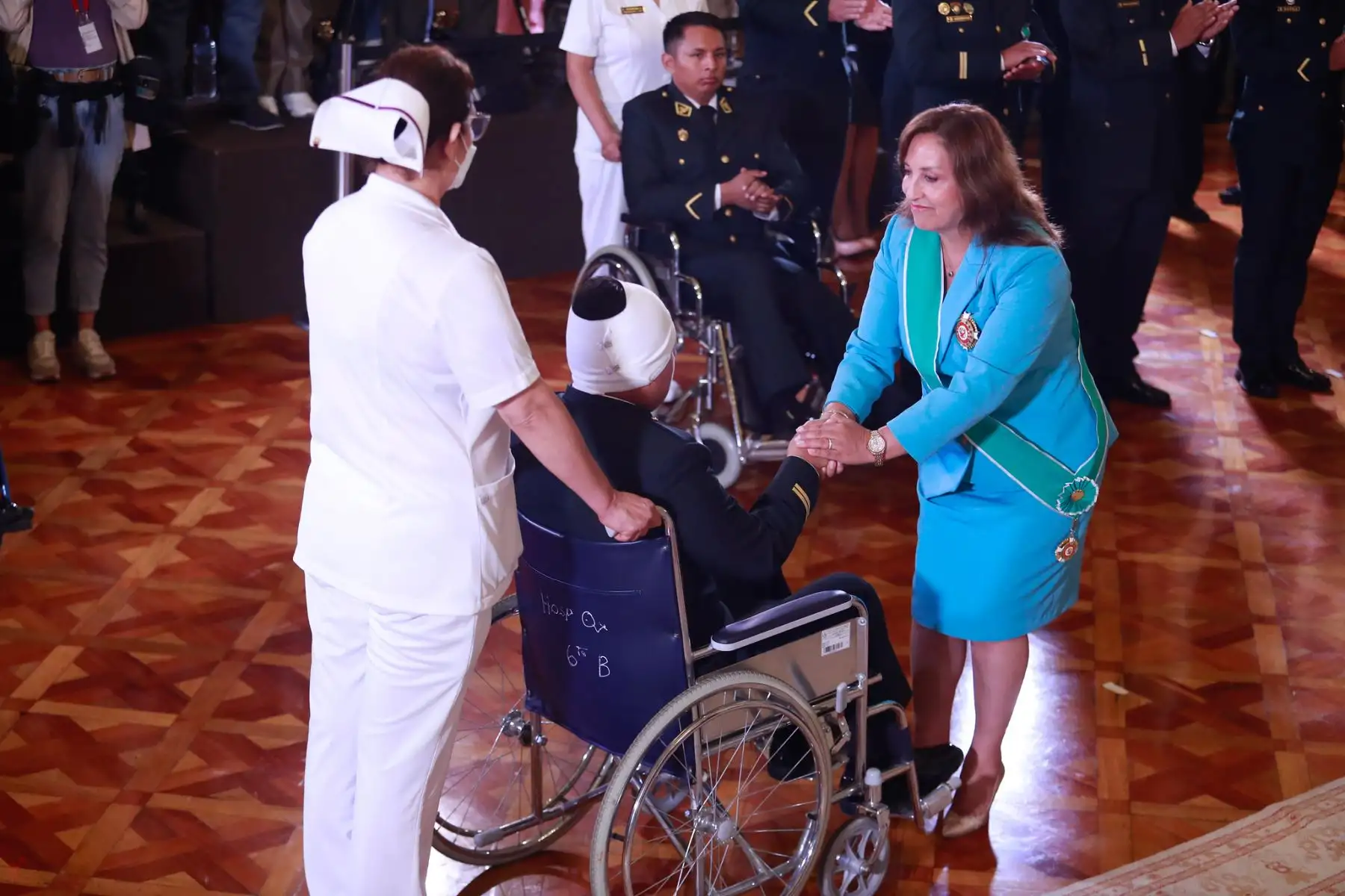 Presidenta de la república, Dina Boluarte condecoró y reconoció por las diferentes acciones meritorias e intervenciones policiales a valerosos policías del Perú.
Foto: ANDINA/Presidencia Perú